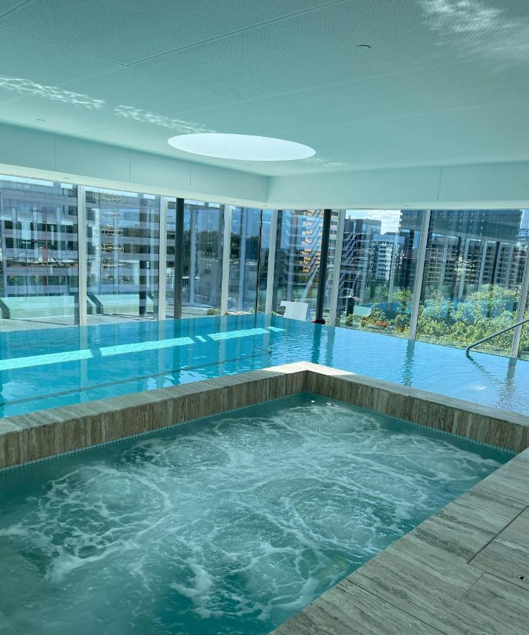 The Fawkner Apartment Bay-View Pool/Gym Free Parking 墨尔本 外观 照片